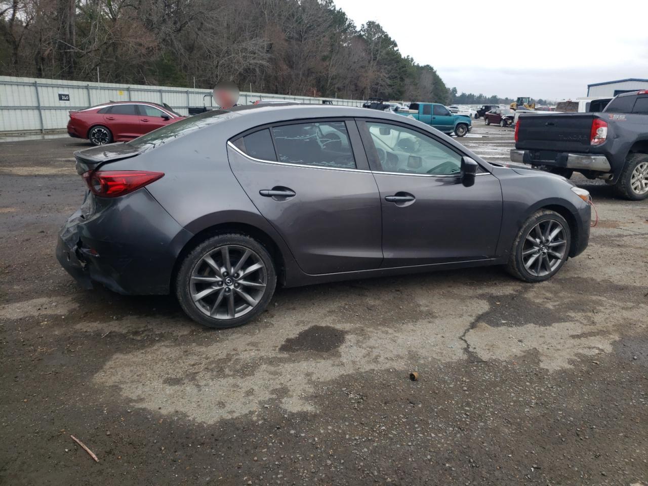 2018 Mazda 3 - Image 3