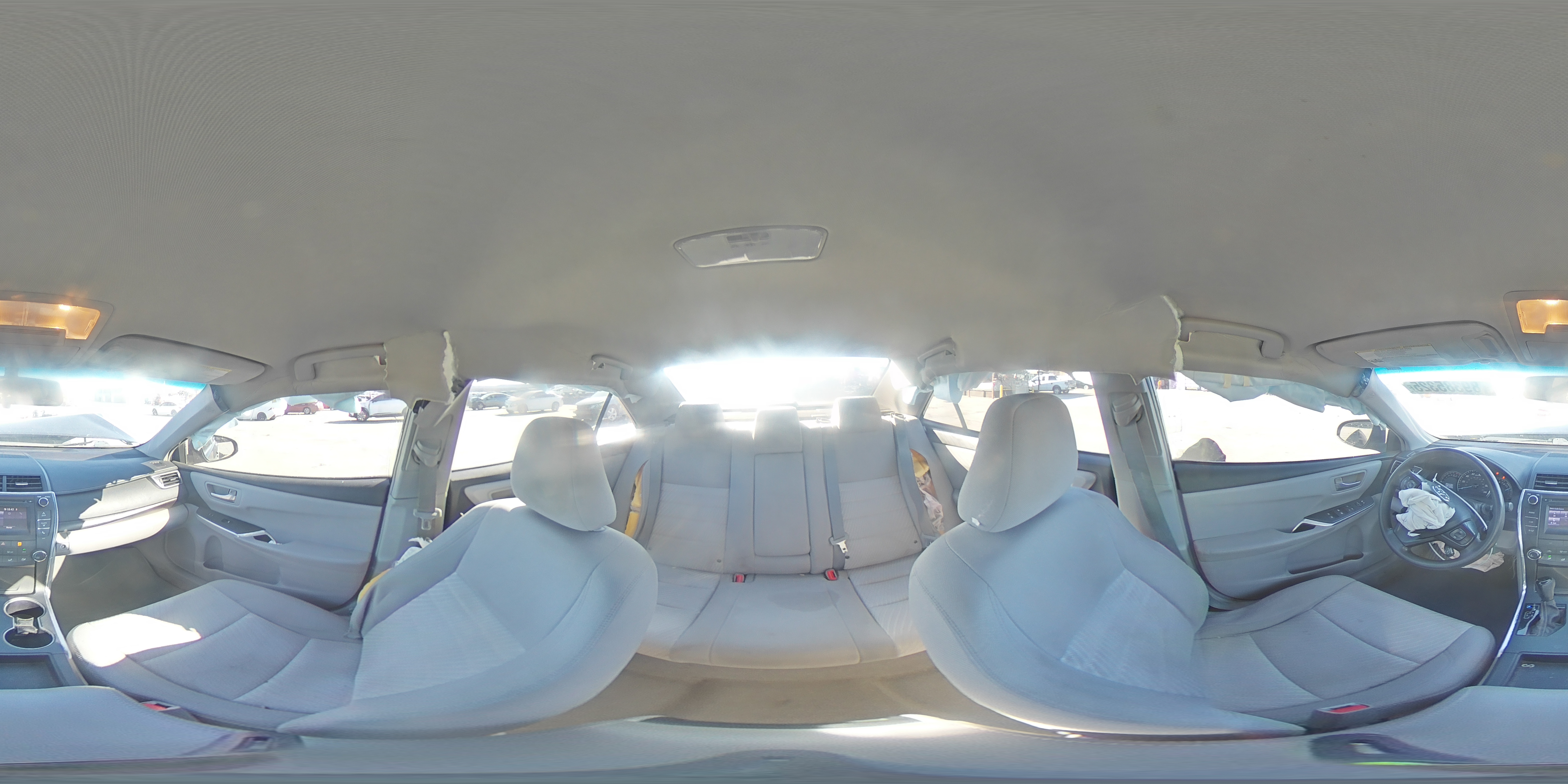 2015 Toyota Camry - Image 13
