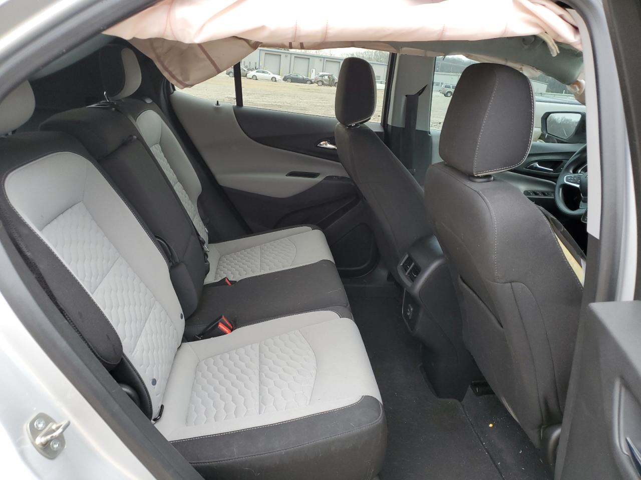 2020 Chevrolet Equinox - Image 12