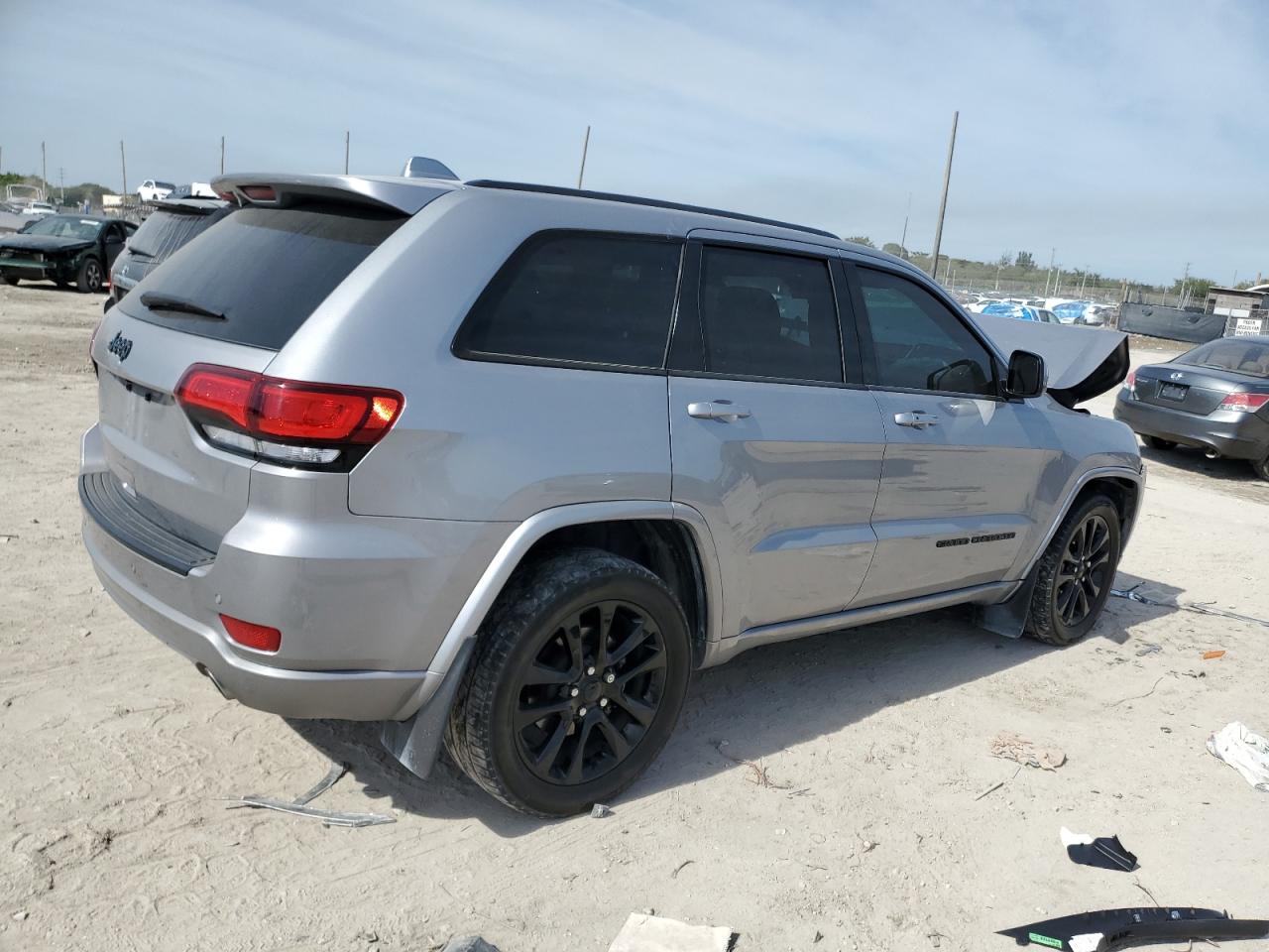 2021 Jeep Grand Cherokee - Image 3