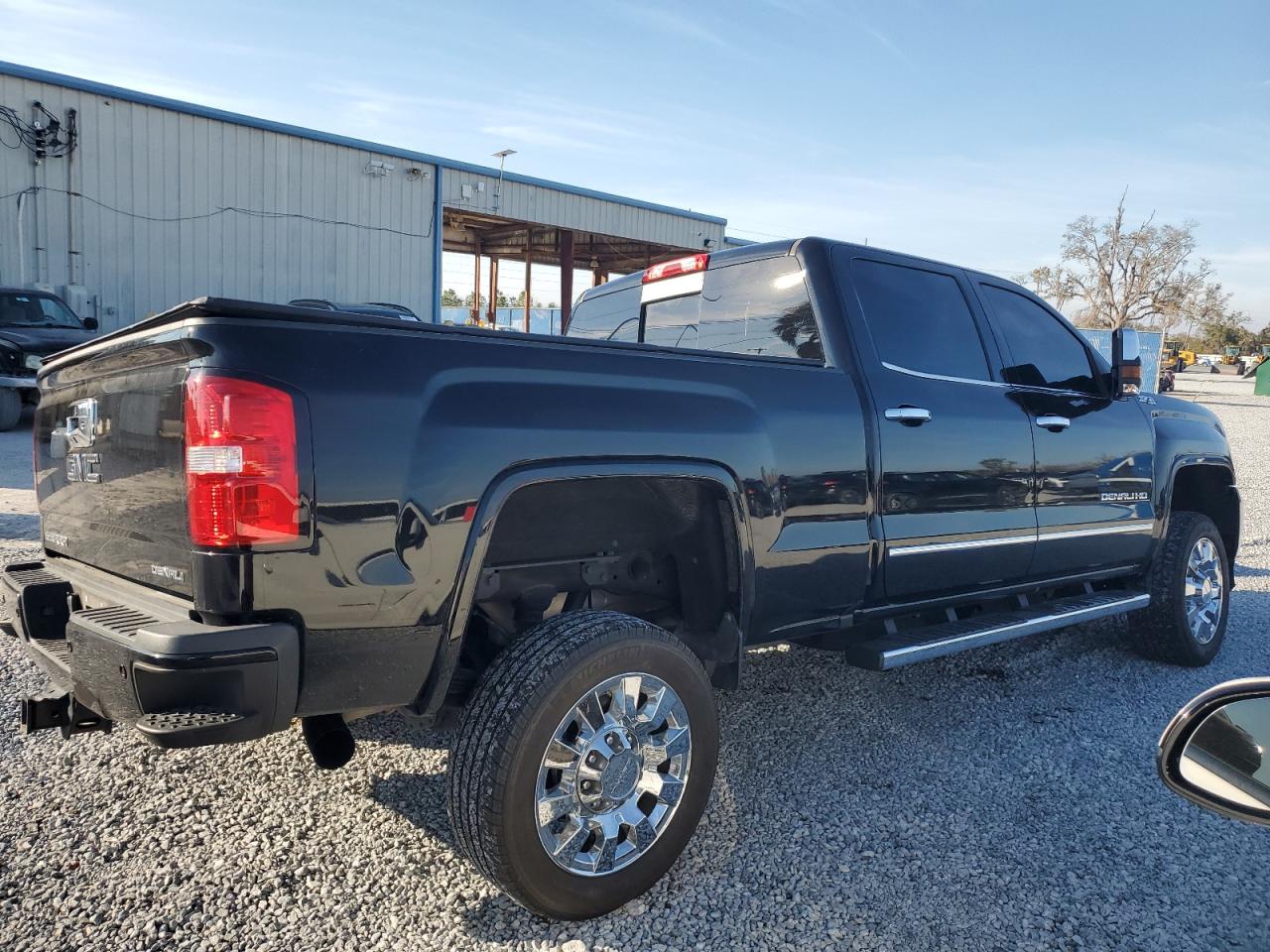 2018 GMC Sierra - Image 3