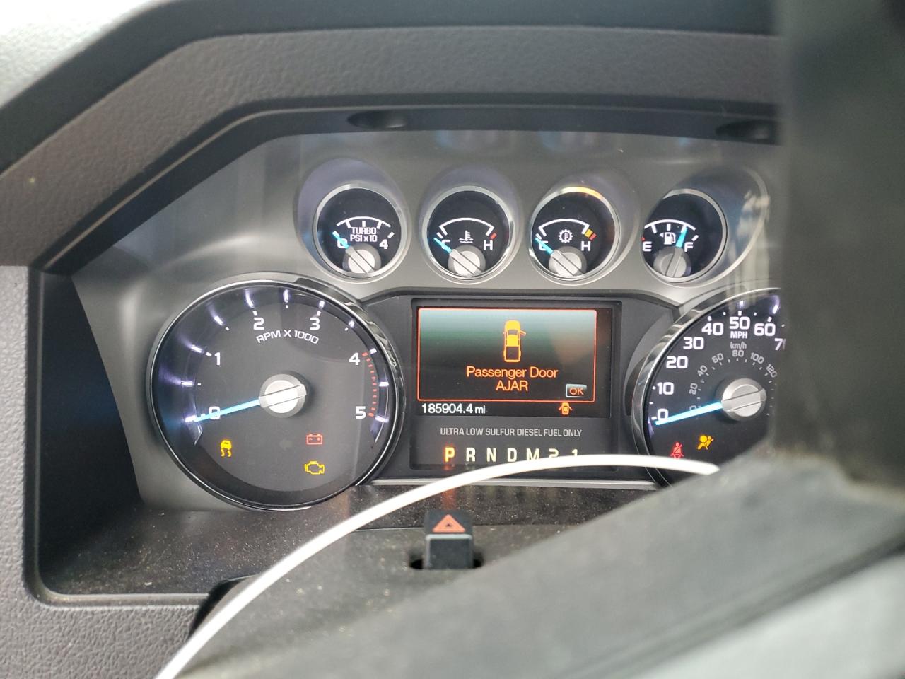 2011 Ford F250 - Image 9