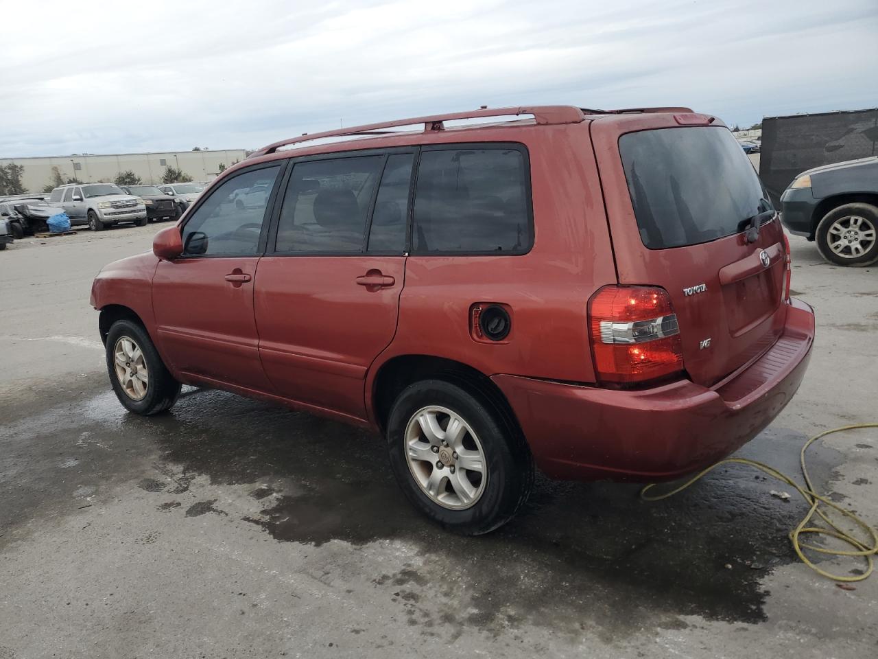 2003 Toyota Highlander - Image 2