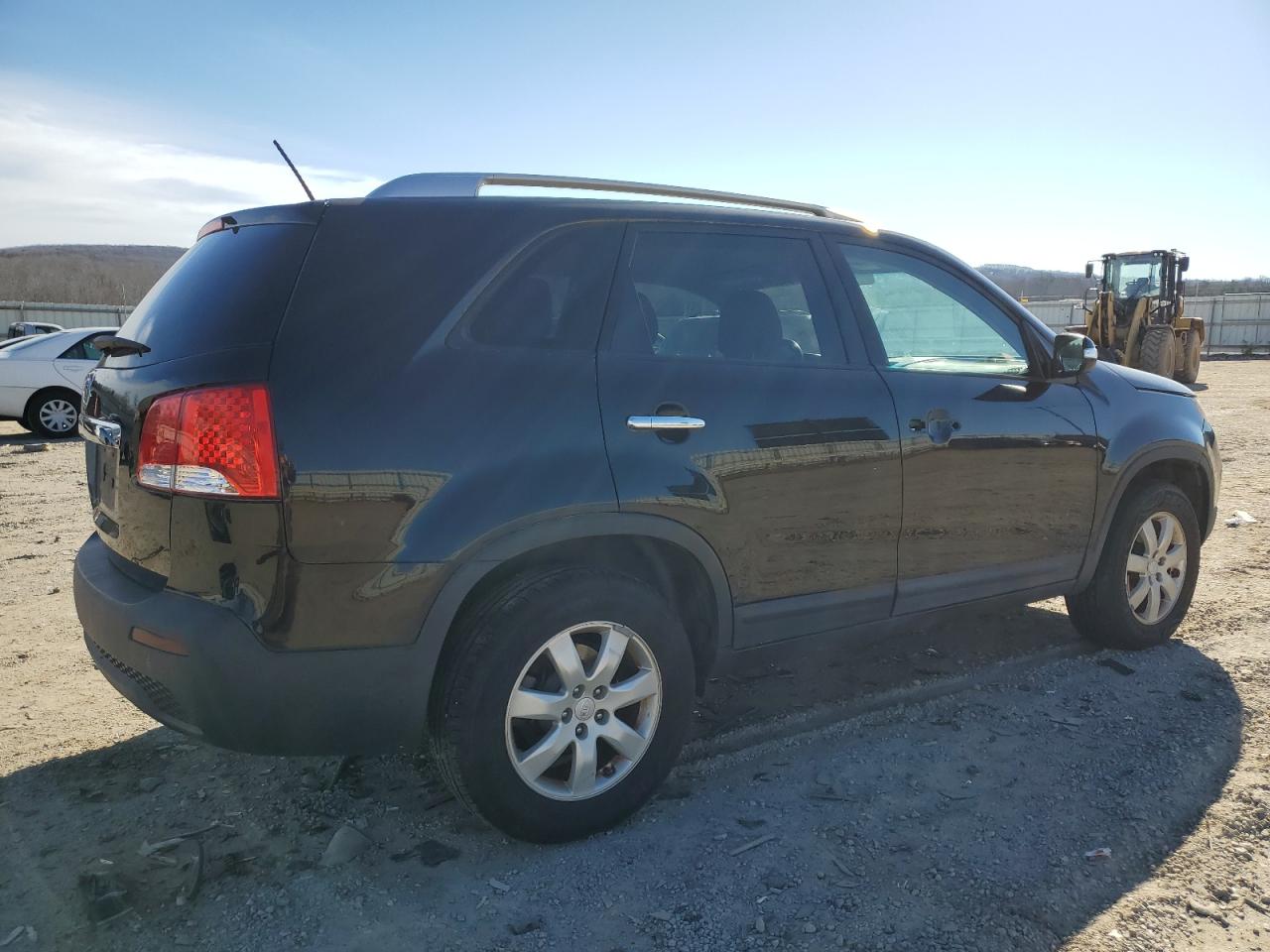 2011 Kia Sorento - Image 3