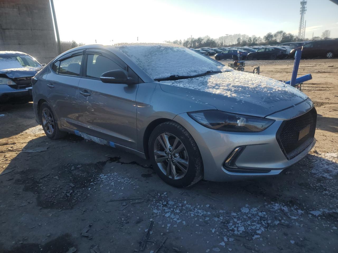 2017 Hyundai Elantra - Image 4