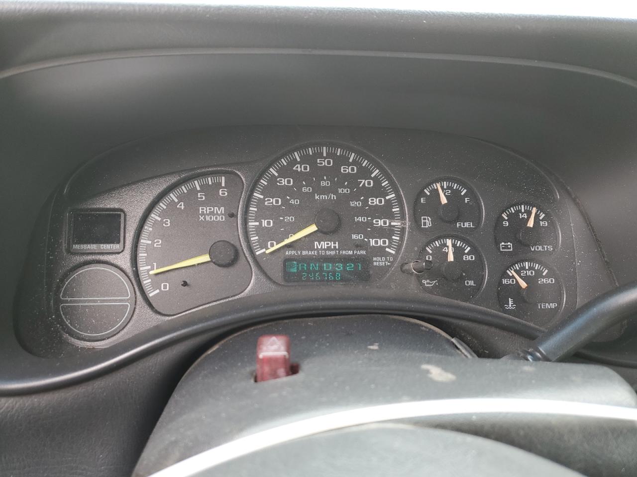 2001 Chevrolet Silverado - Image 9