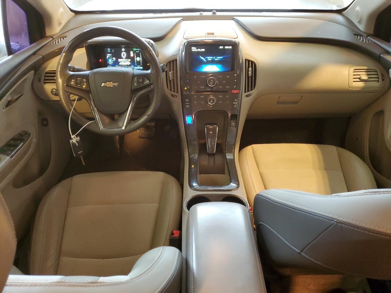 2014 Chevrolet Volt - Image 8