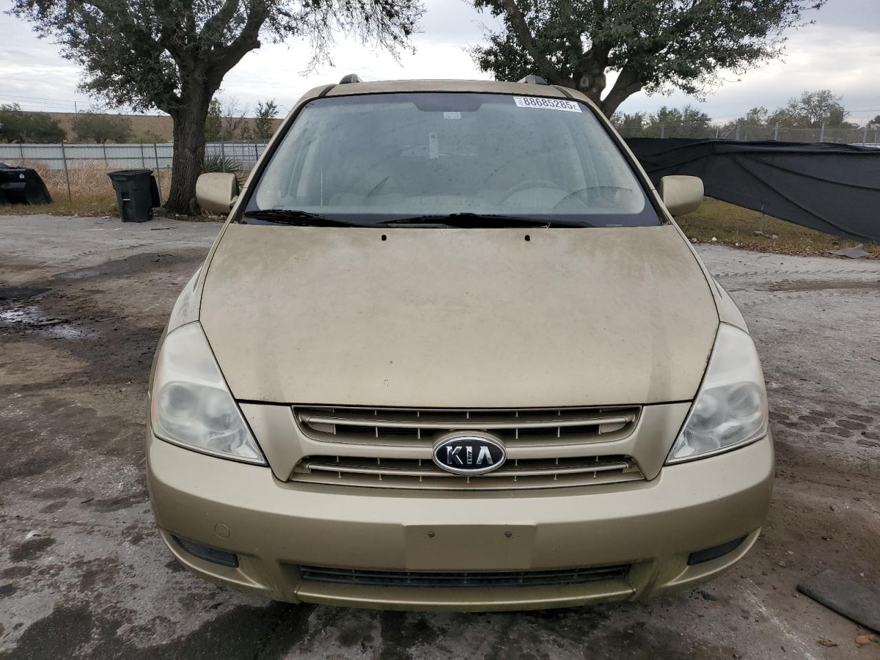 2010 Kia Sedona - Image 5