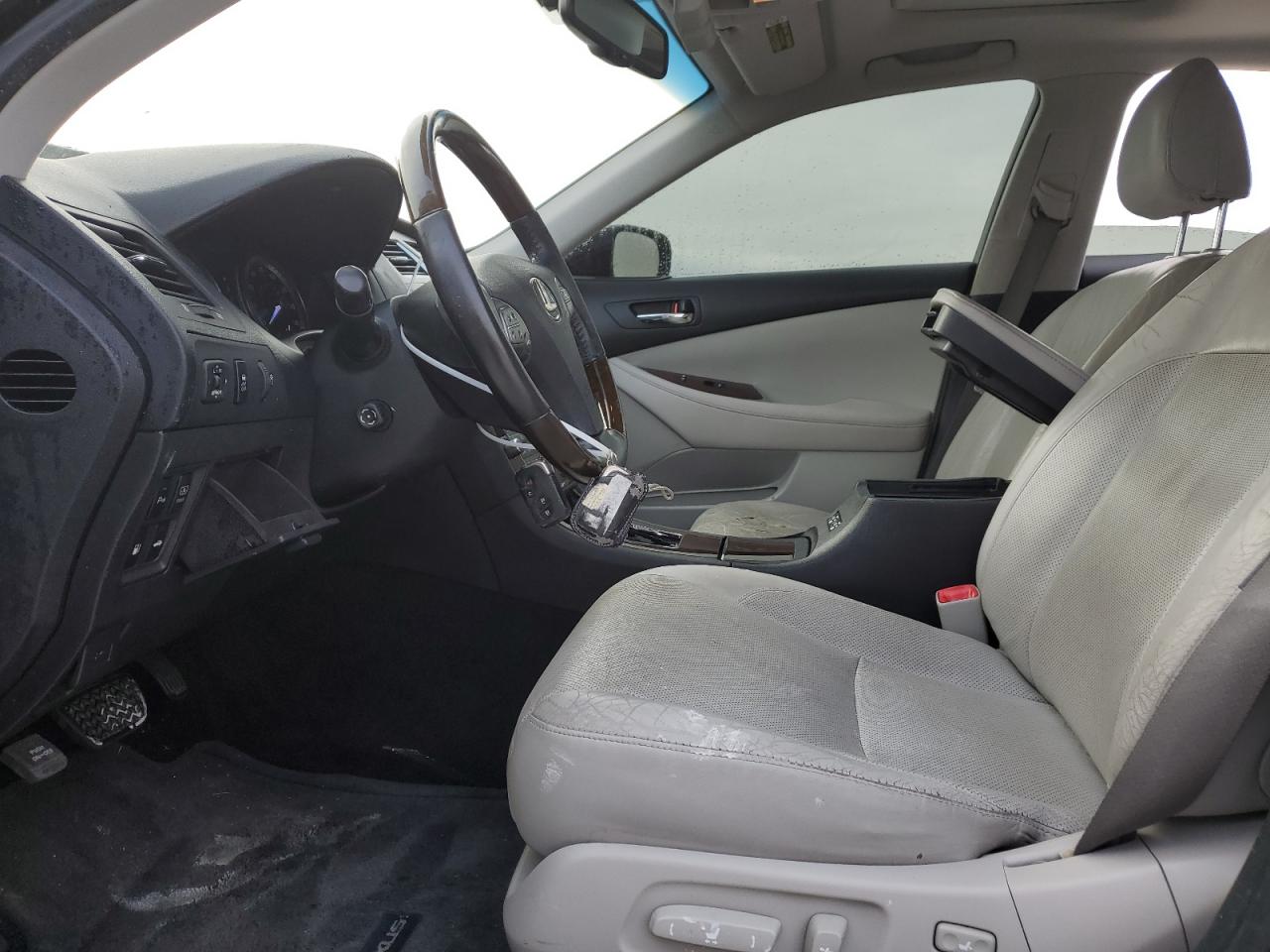 2012 Lexus ES - Image 7