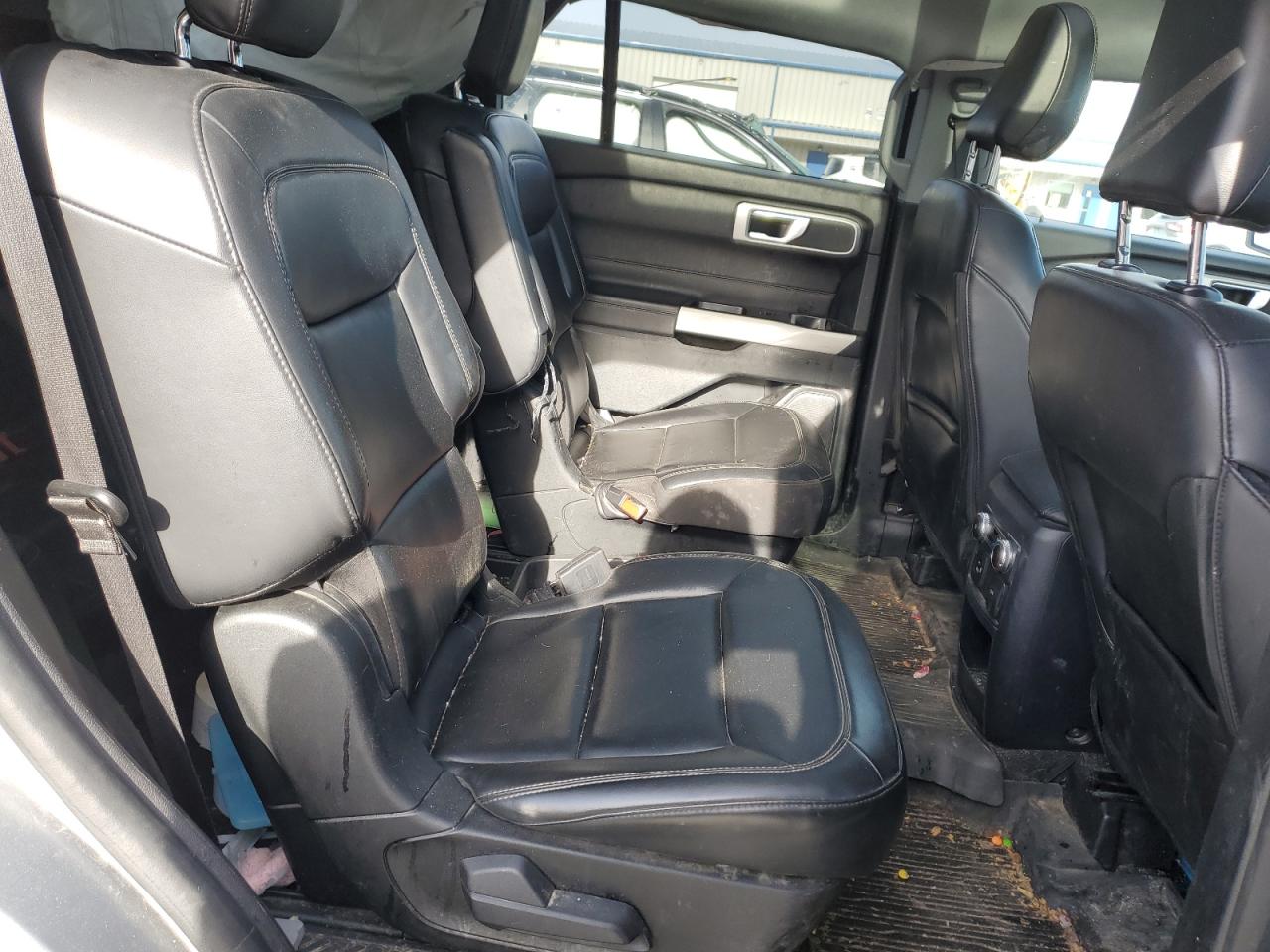 2021 Ford Explorer - Image 12