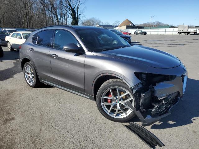  ALFA ROMEO STELVIO 2018 Charcoal