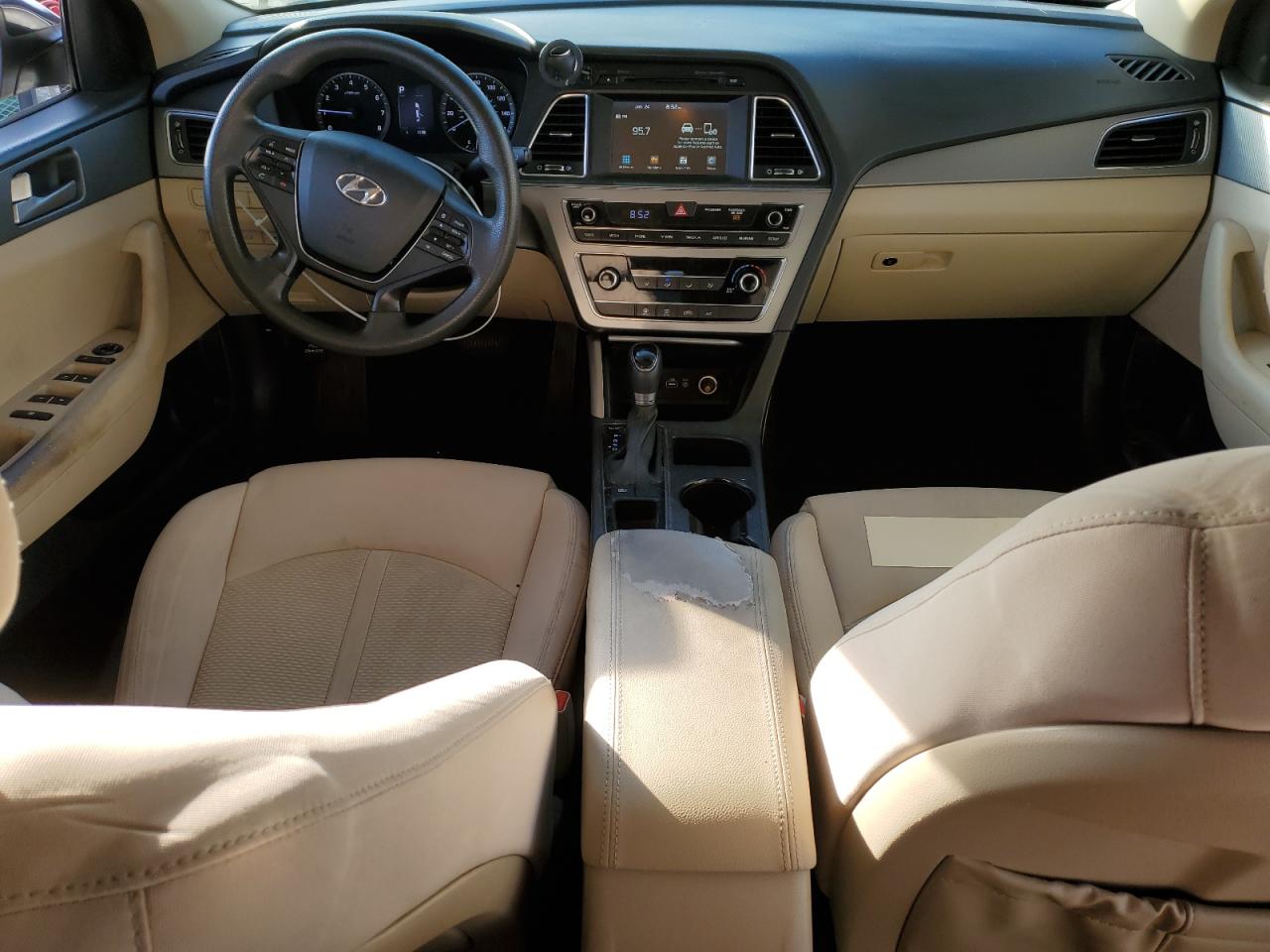 2016 Hyundai Sonata - Image 8