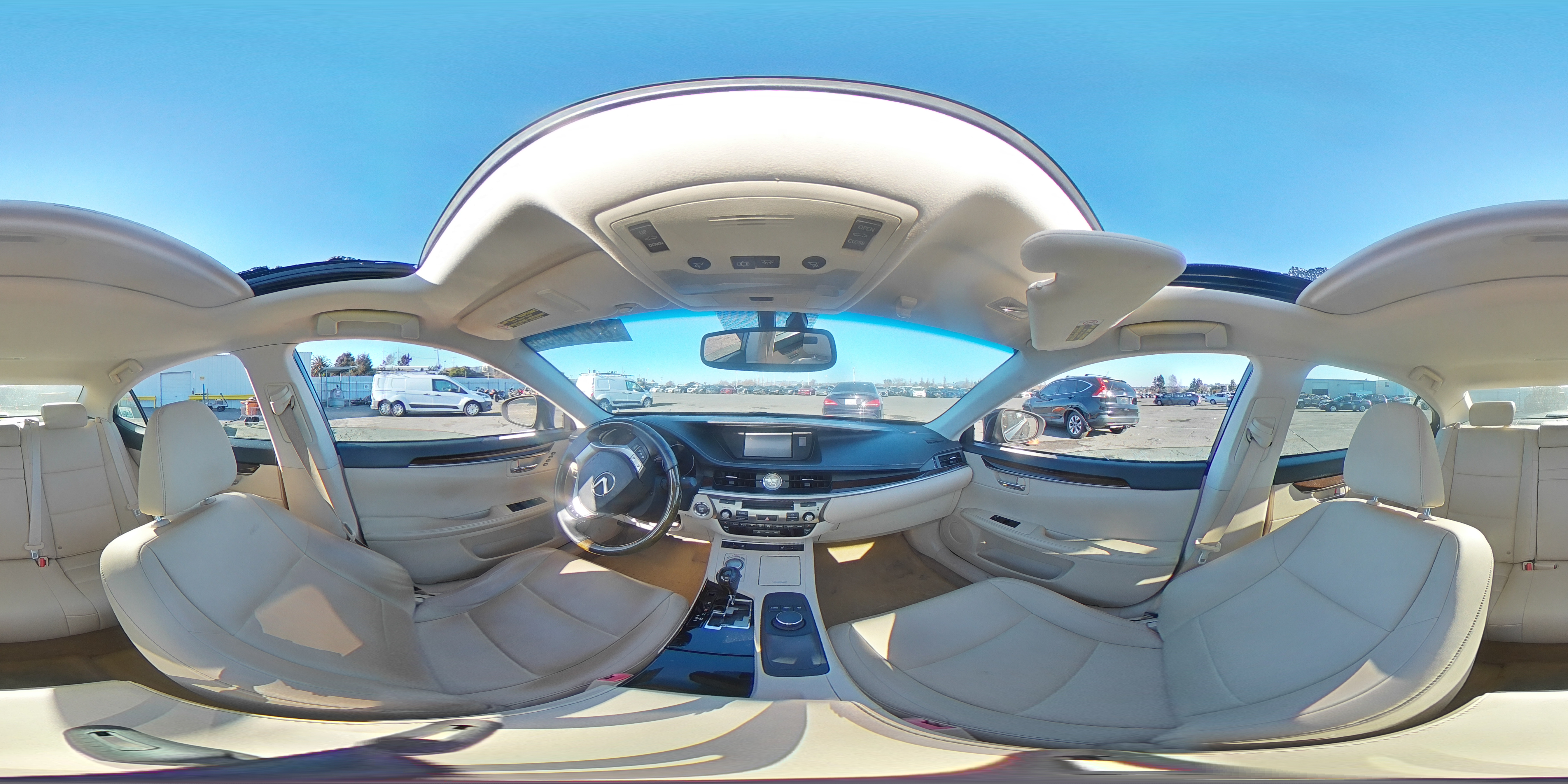 2013 Lexus ES - Image 13