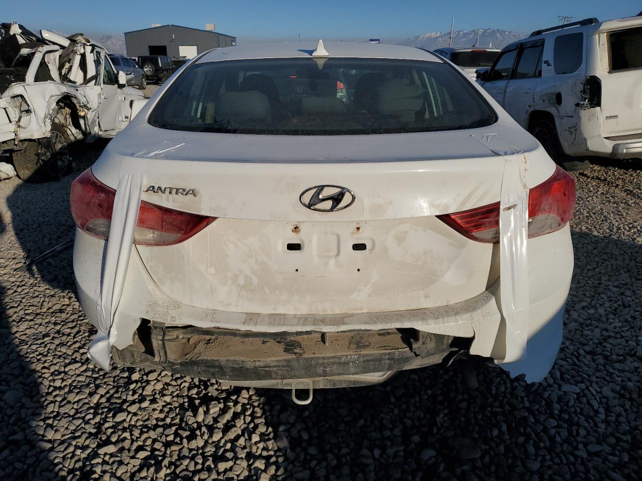 2012 Hyundai Elantra - Image 6
