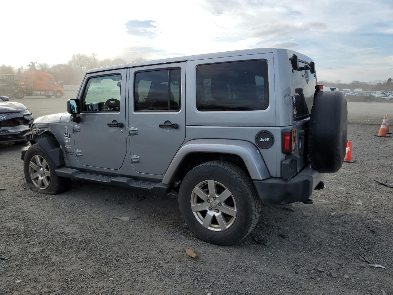 VIN 1C4BJWEG7DL705798 2013 JEEP WRANGLER no.2