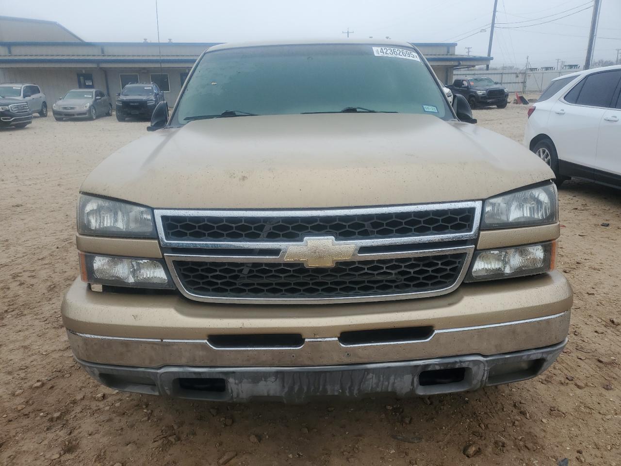 2007 Chevrolet Silverado - Image 5