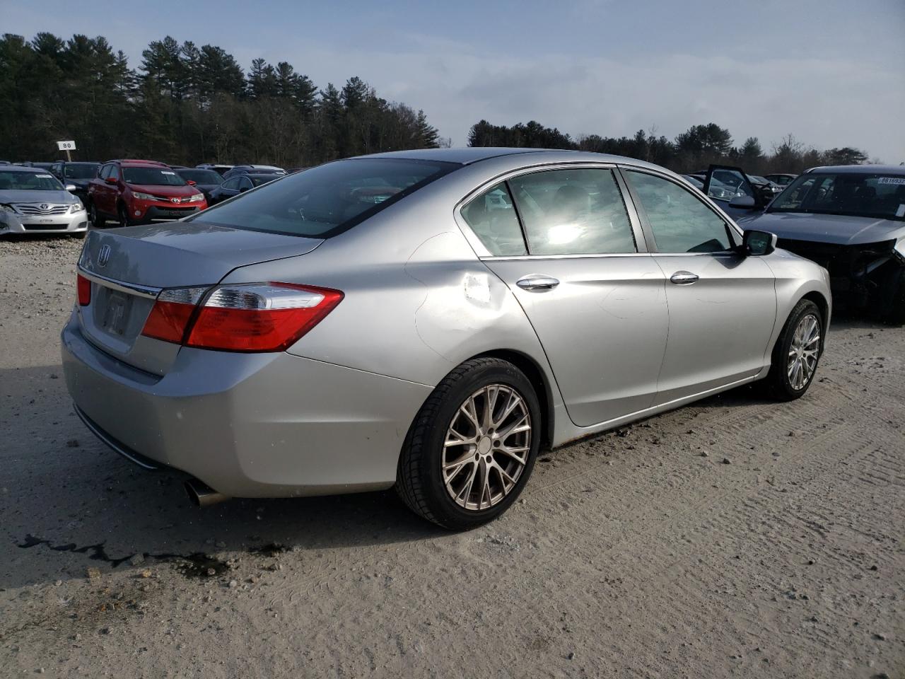 VIN 1HGCR2F3XDA206721 2013 HONDA ACCORD no.3