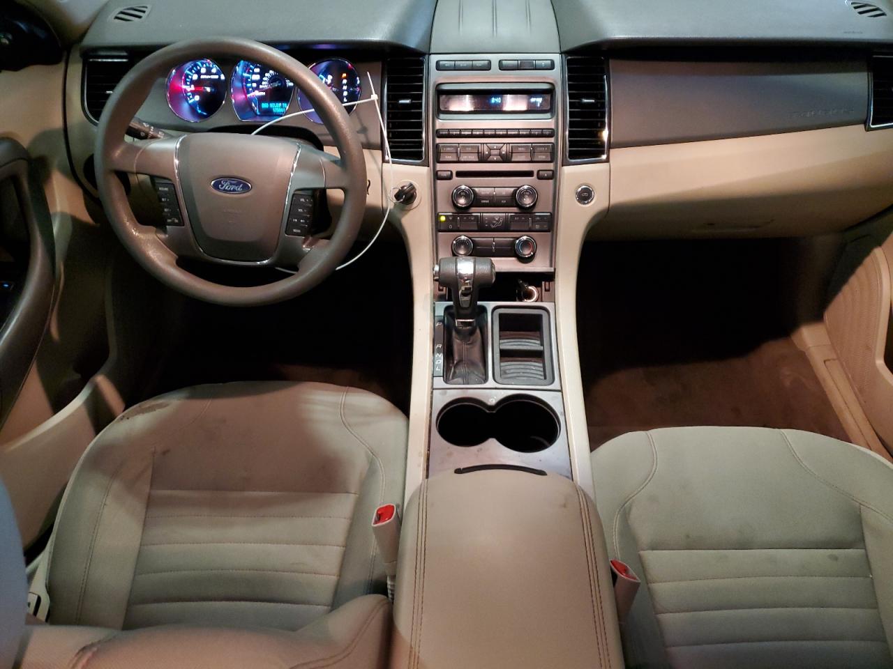 2010 Ford Taurus - Image 8