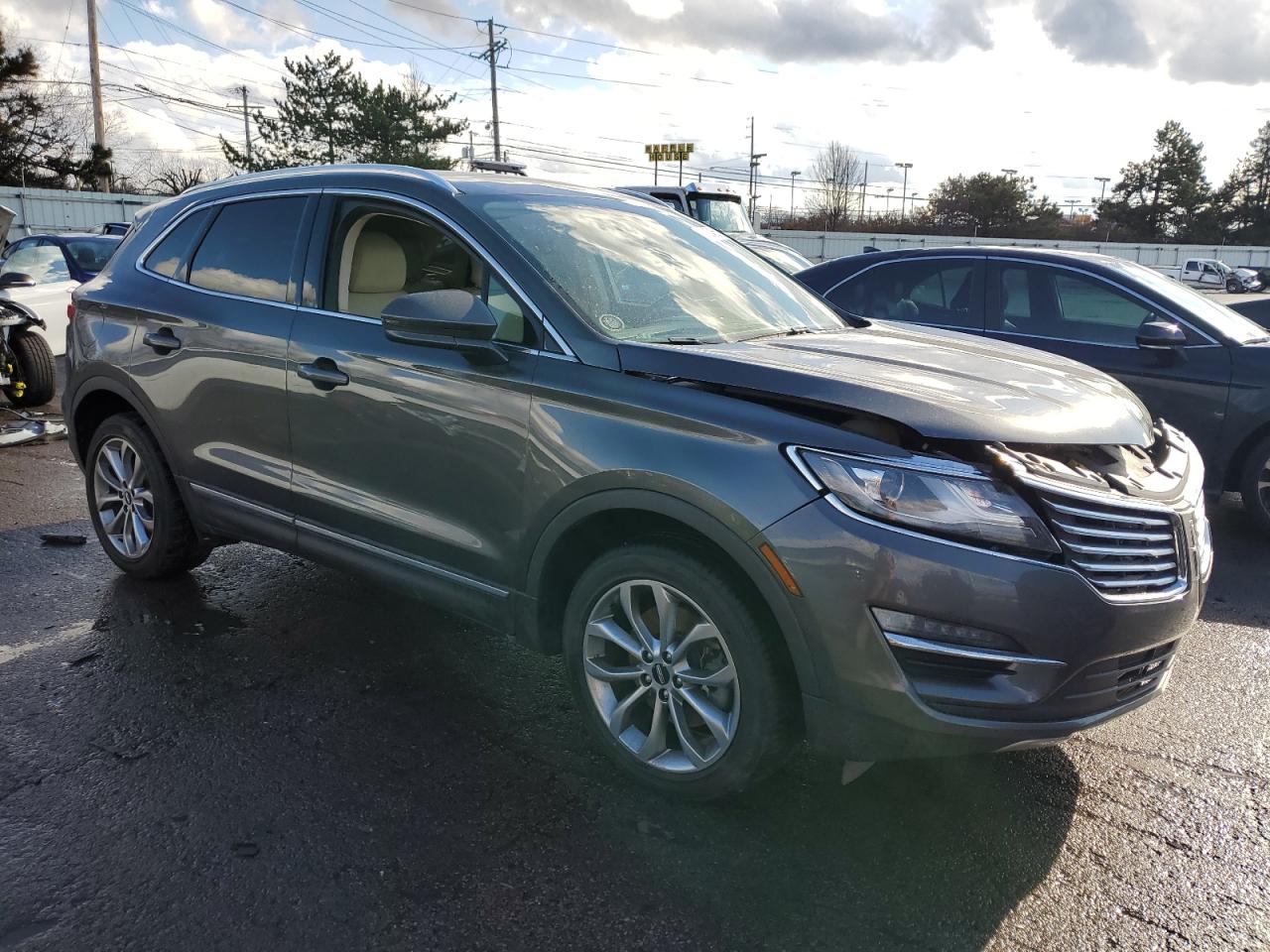 2017 Lincoln MKC - Image 4