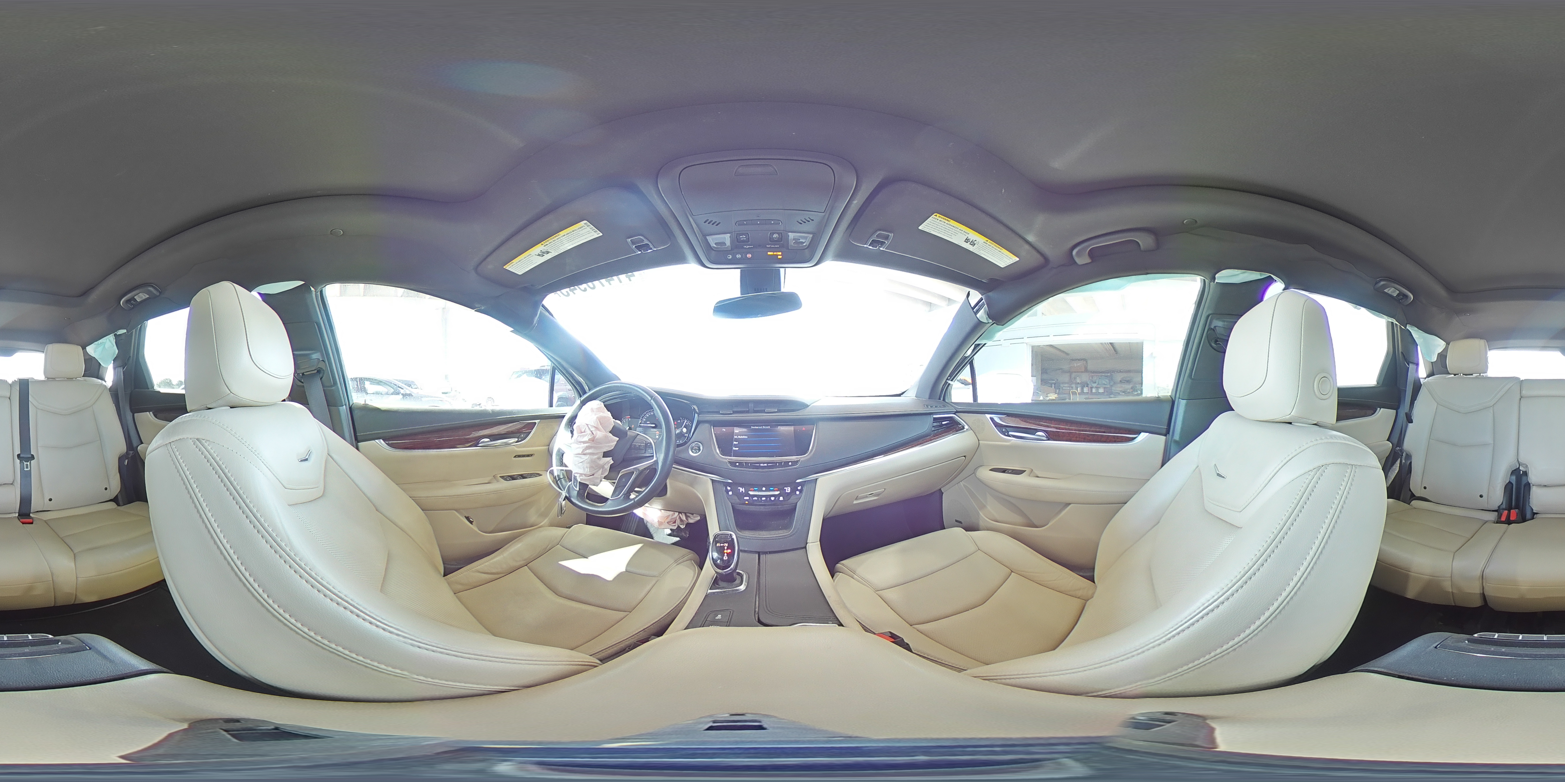 2018 Cadillac XT5 - Image 15