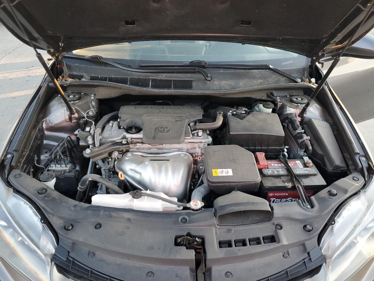 2017 Toyota Camry - Image 11