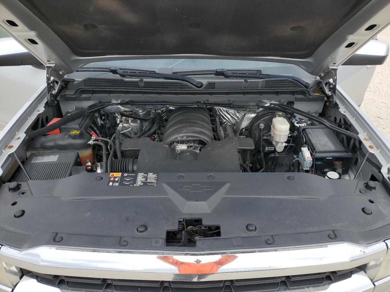 2016 Chevrolet Silverado - Image 12