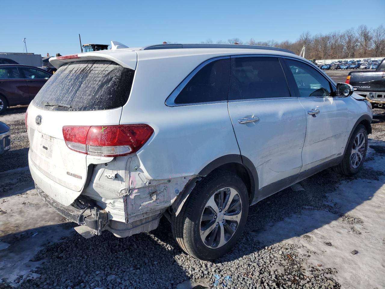 2016 Kia Sorento - Image 3