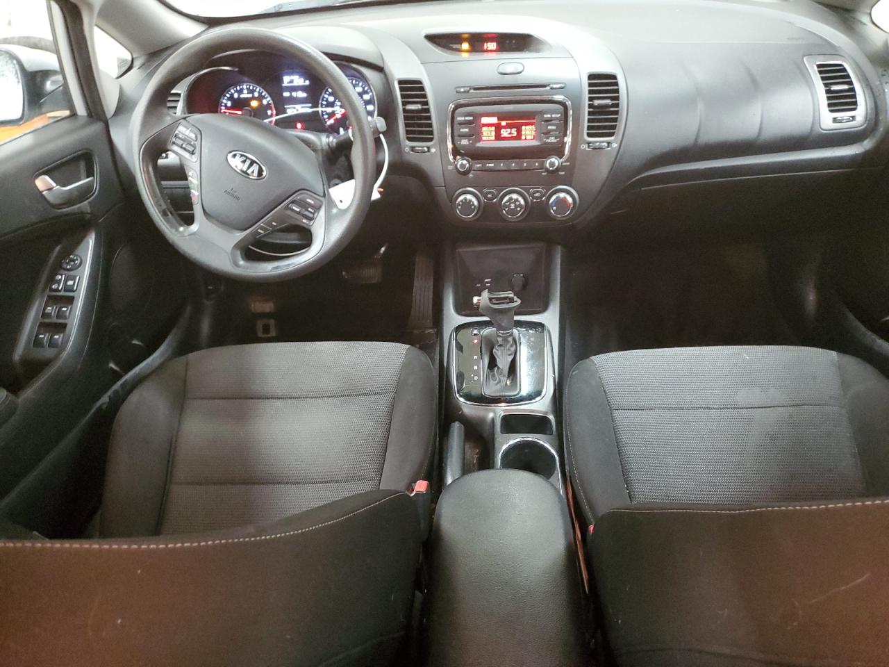2018 Kia Forte - Image 8