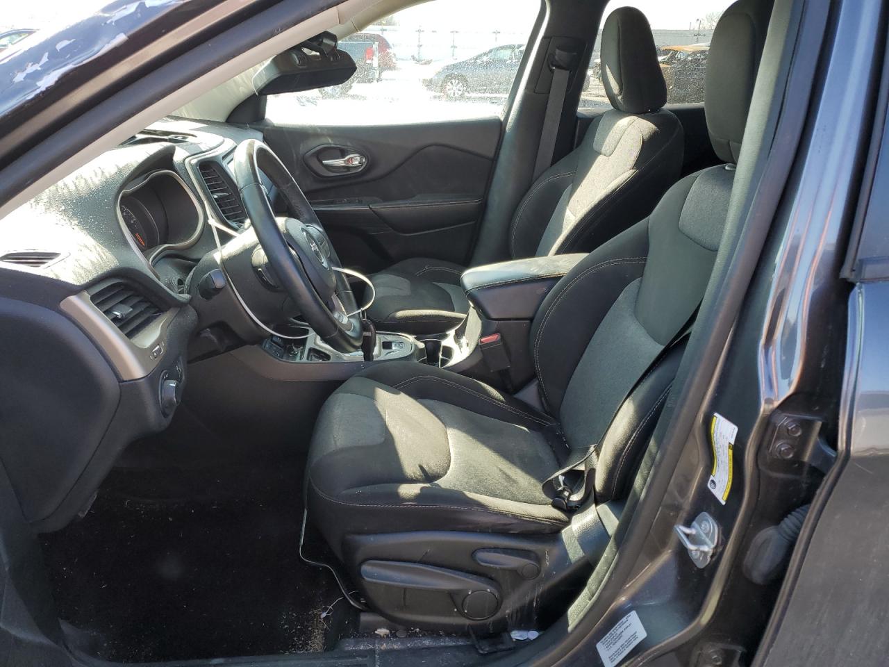 2016 Jeep Grand Cherokee - Image 7