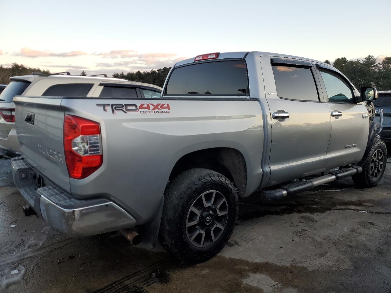 2014 Toyota Tundra - Image 3