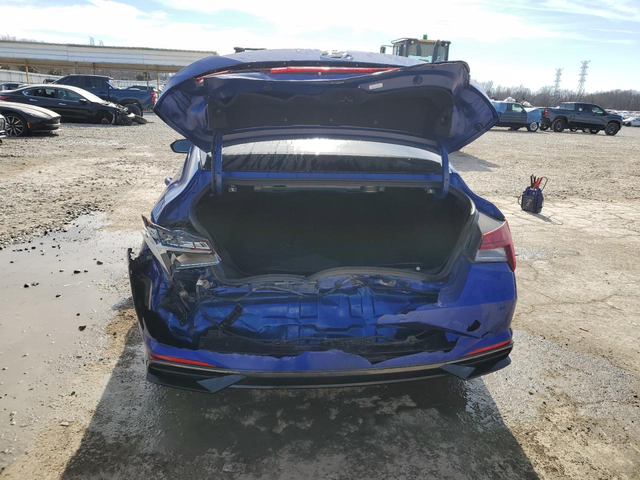 2021 Hyundai Elantra - Image 6