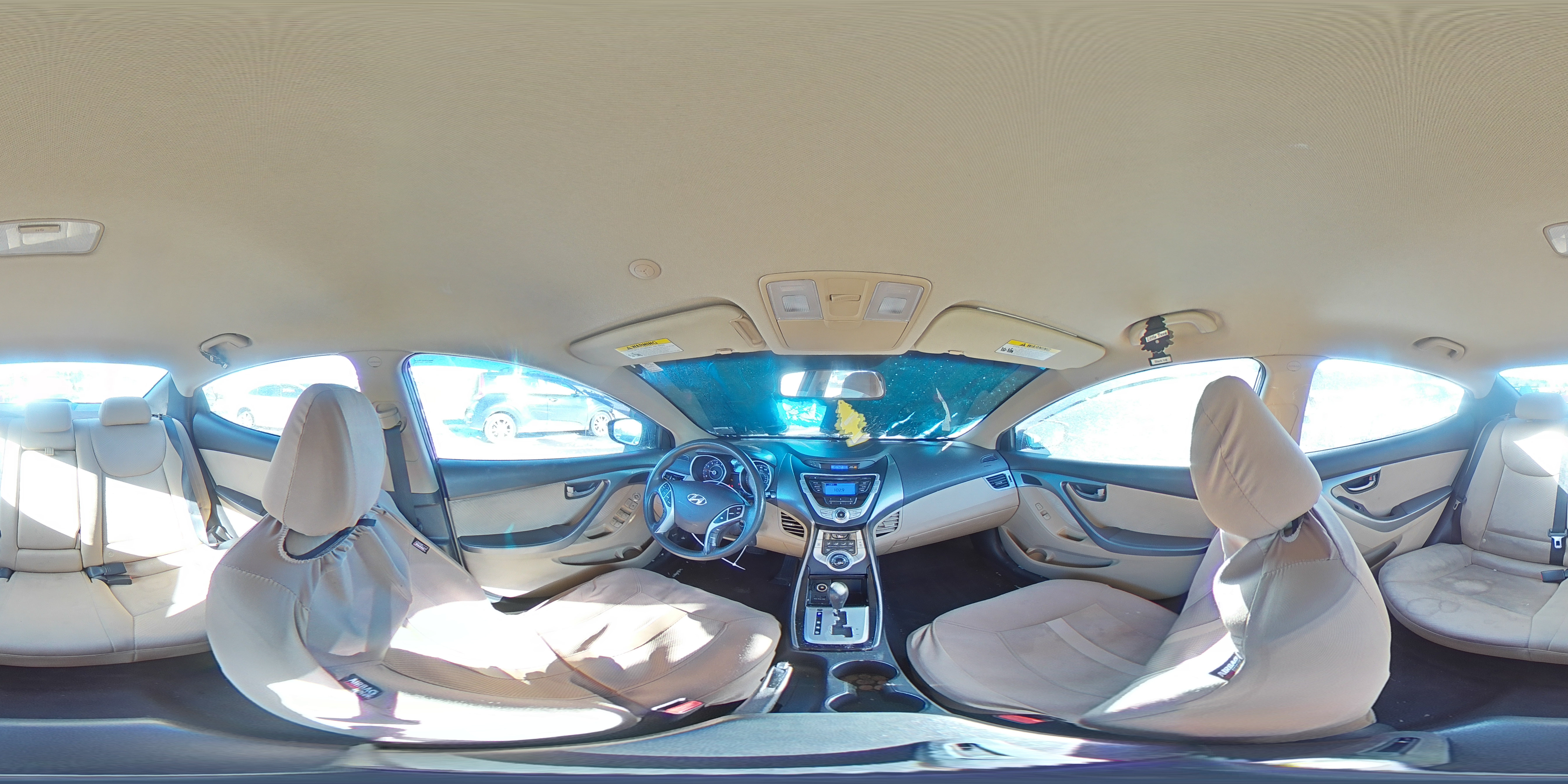 2011 Hyundai Elantra - Image 13