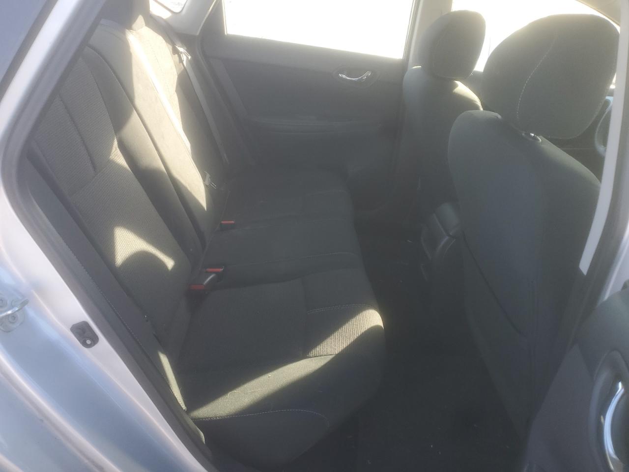 2018 Nissan Sentra - Image 10