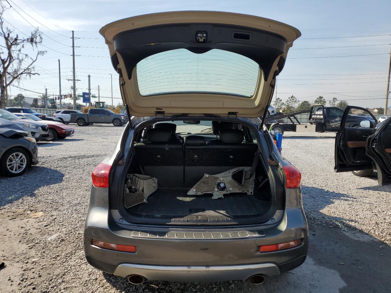 2017 Infiniti QX50 - Image 6