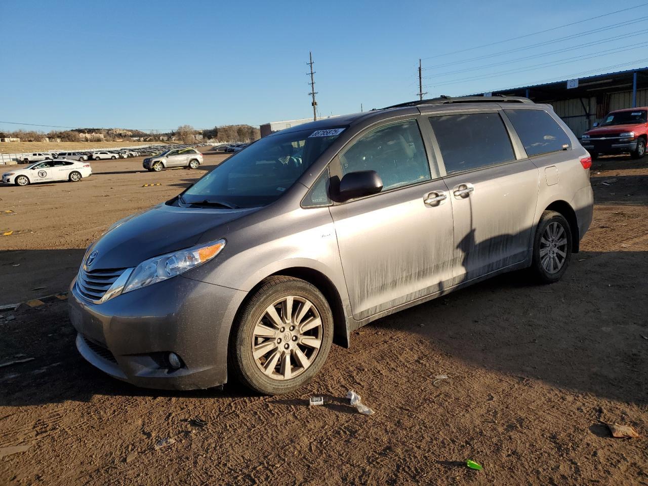 2017 Toyota Sienna - Image 1