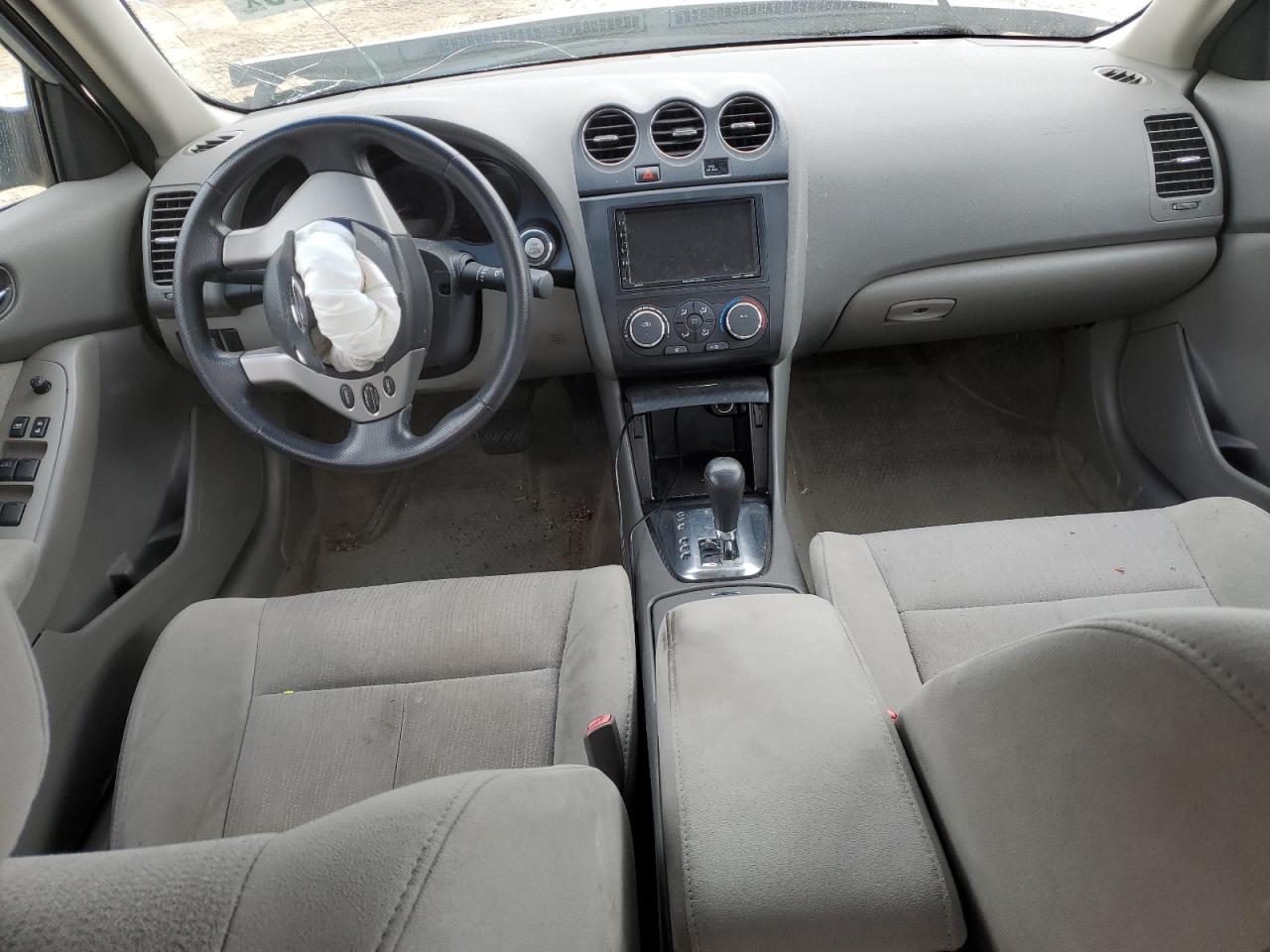 2011 Nissan Altima - Image 8