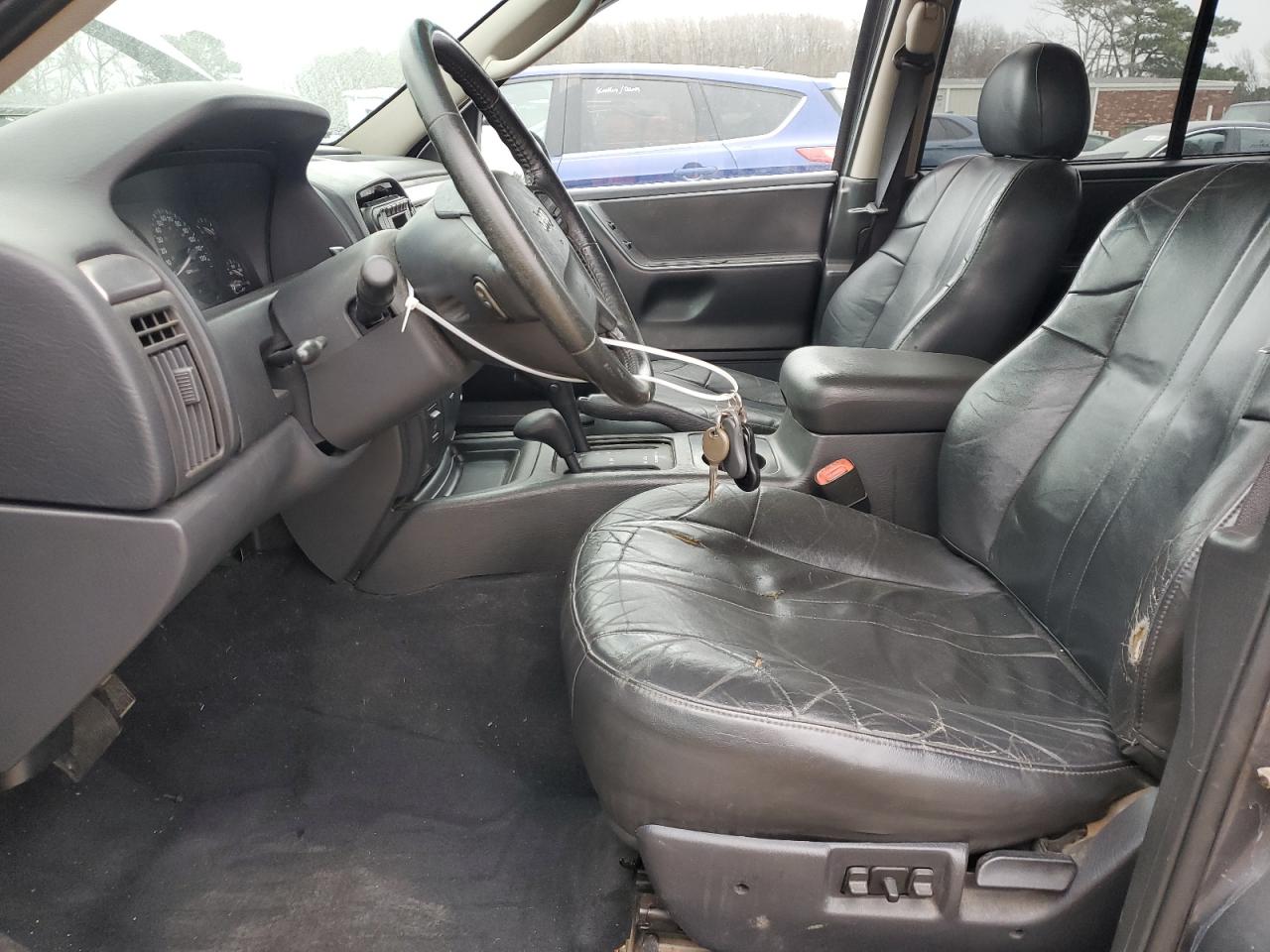 2004 Jeep Grand Cherokee - Image 7