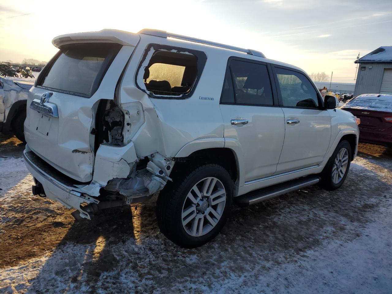 2013 Toyota 4Runner - Image 3