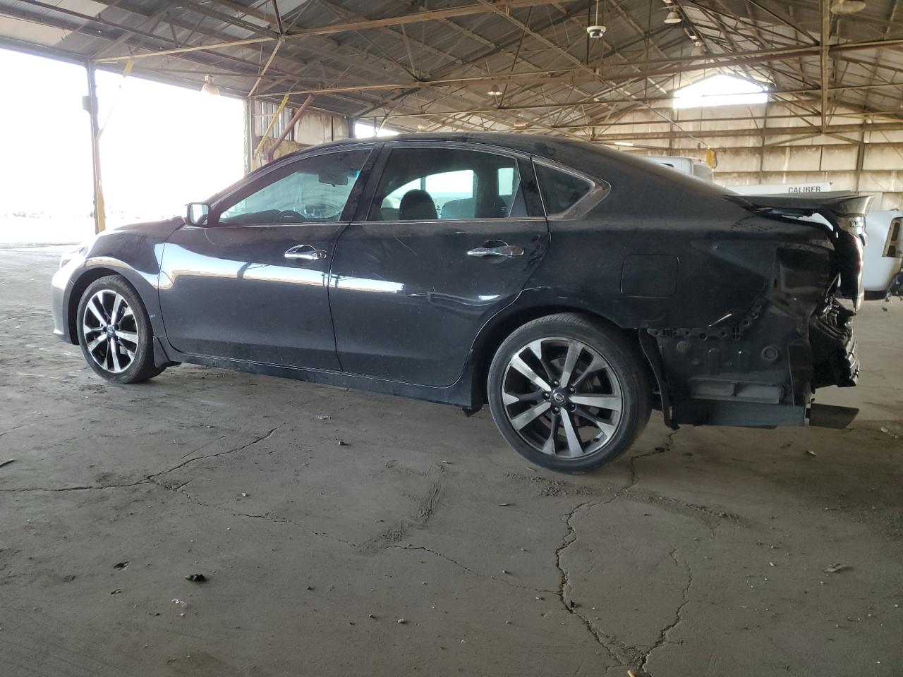 2018 Nissan Altima - Image 2