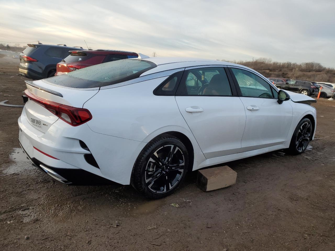 2023 Kia K5 - Image 3