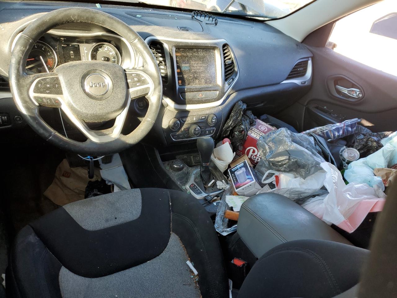 2014 Jeep Grand Cherokee - Image 8