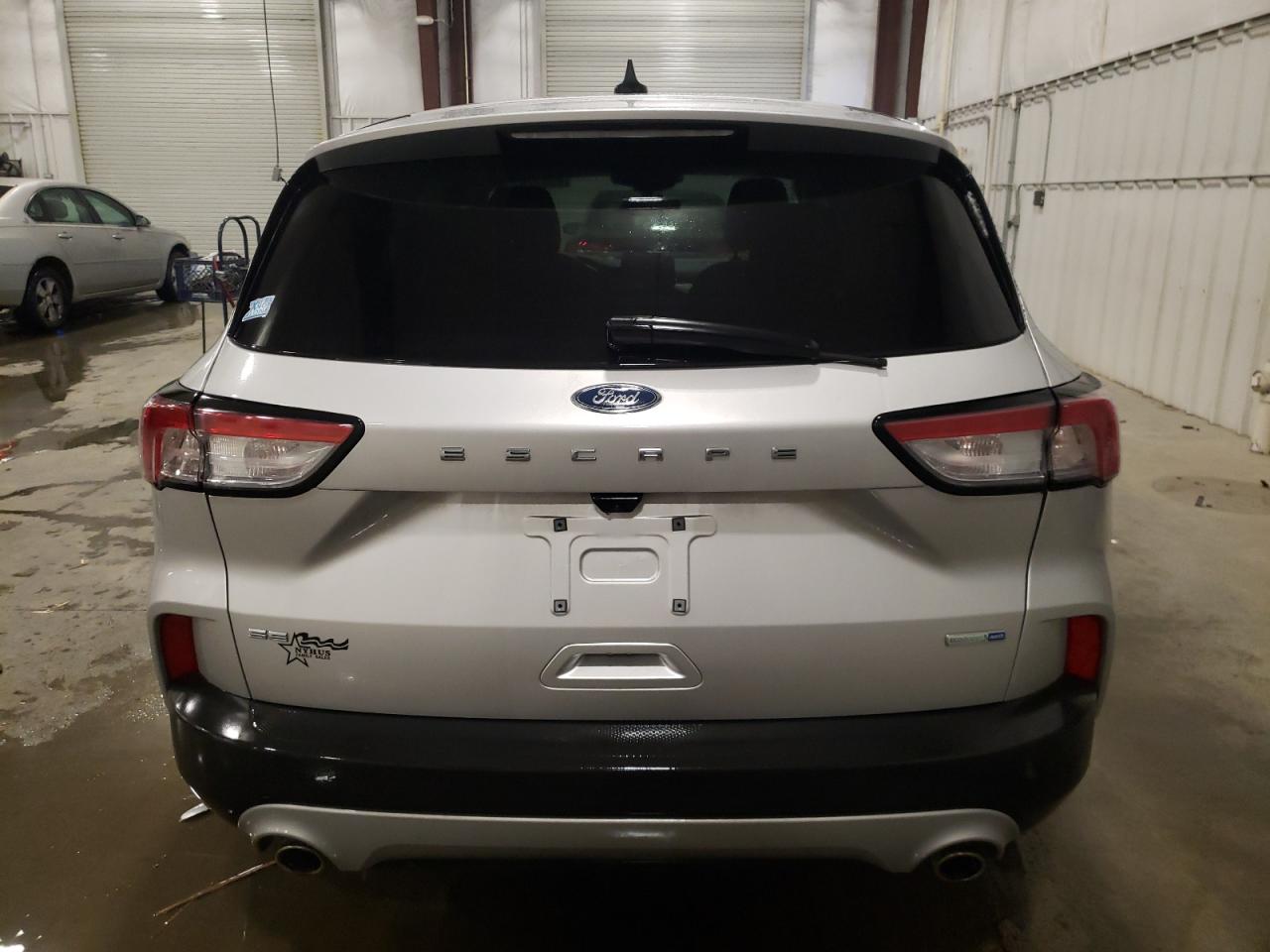 2020 Ford Escape - Image 6