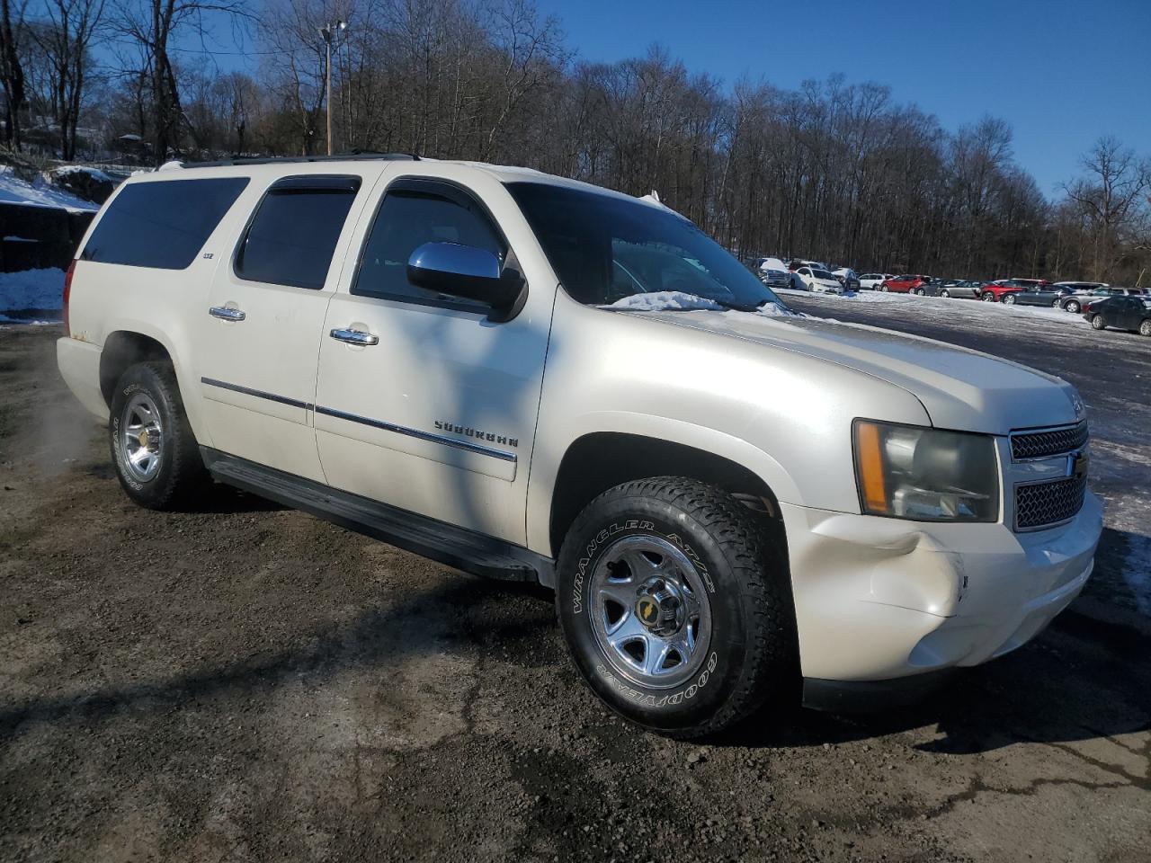 2011 Chevrolet Suburban - Image 4