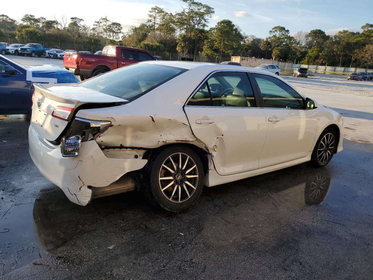 2013 Toyota Camry - Image 3