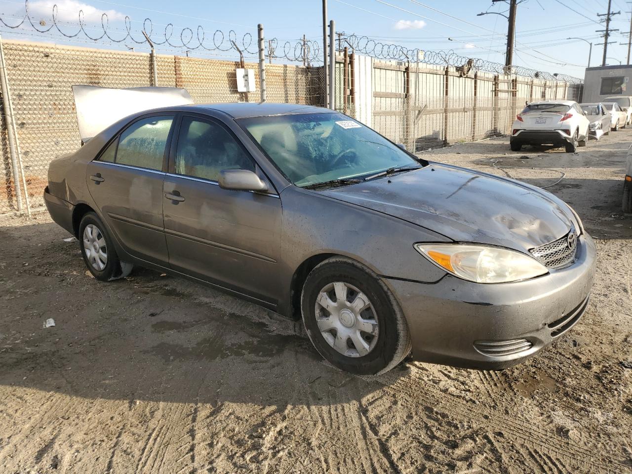 2004 Toyota Camry - Image 4
