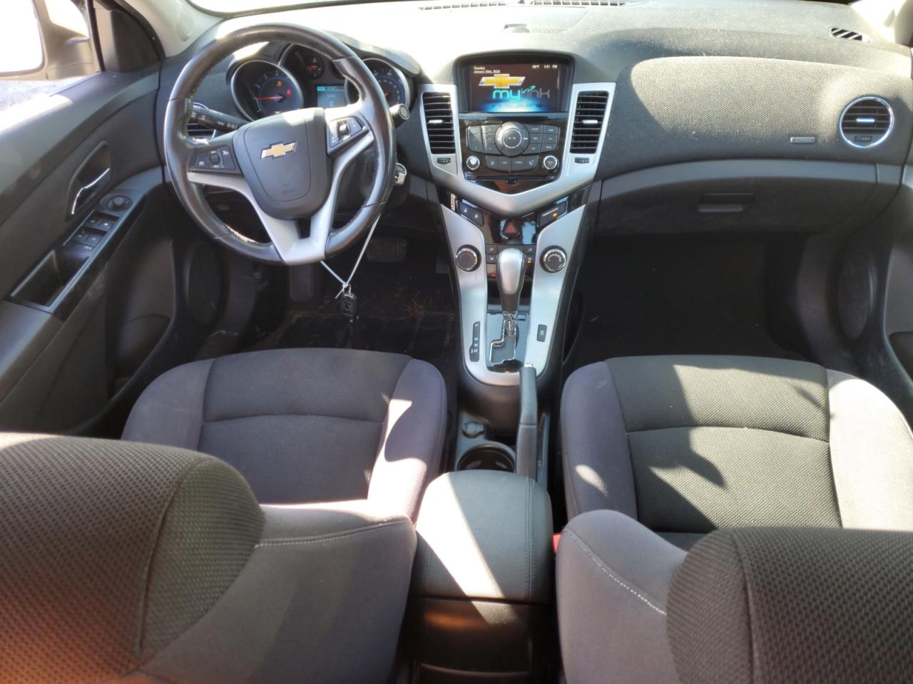 2013 Chevrolet Cruze - Image 8
