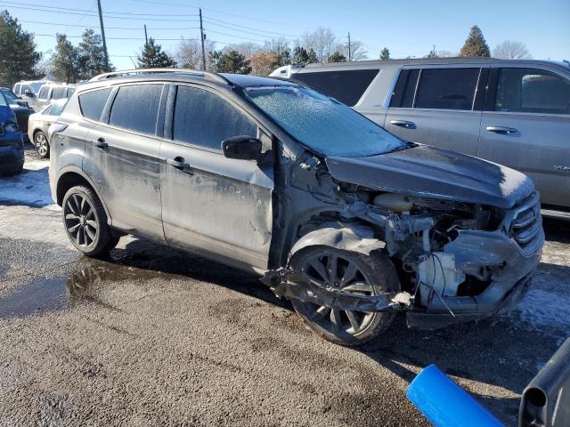  FORD ESCAPE 2018 Сірий