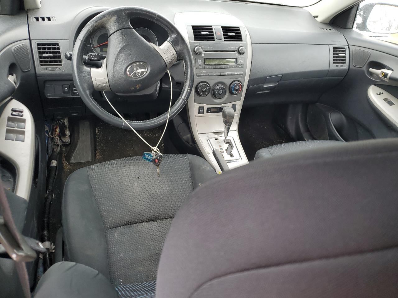 2010 Toyota Corolla - Image 8