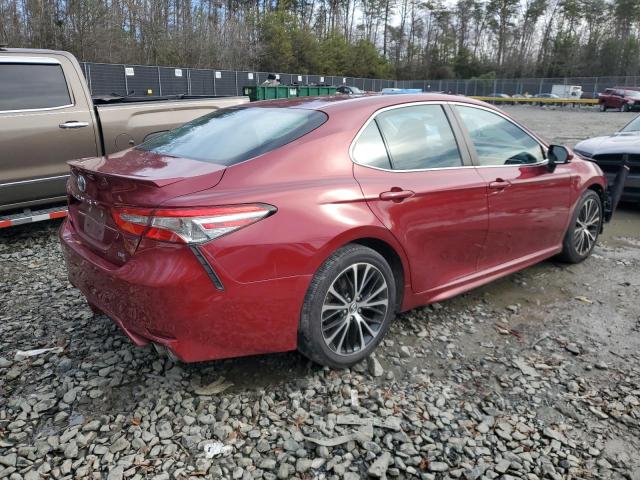  TOYOTA CAMRY 2018 Czerwony