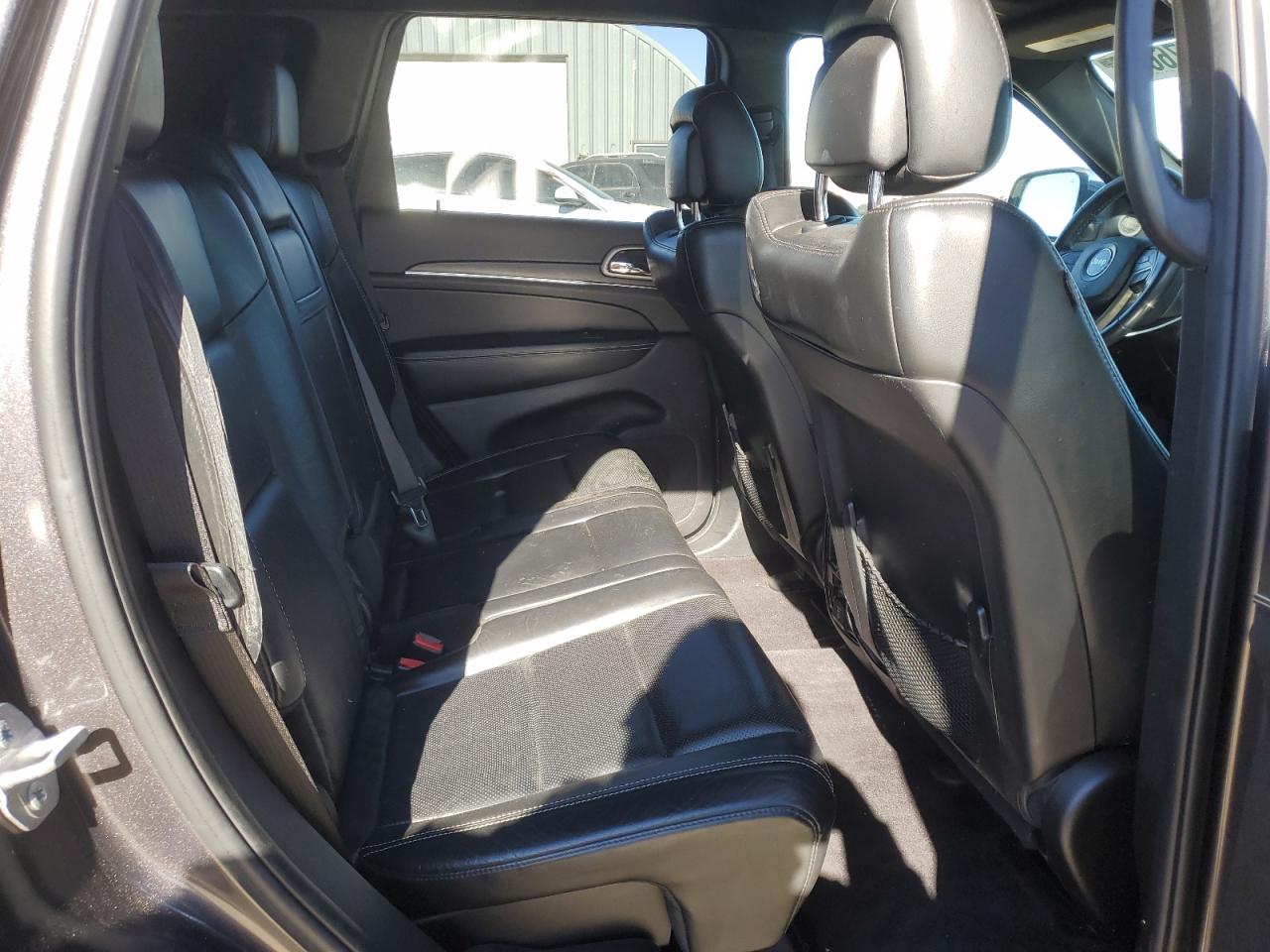 2017 Jeep Grand Cherokee - Image 11